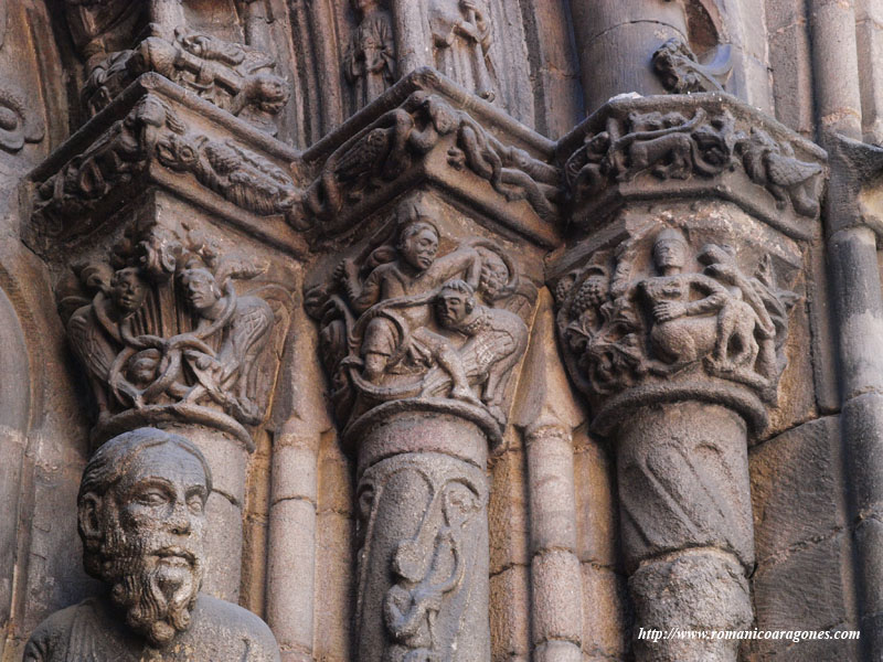 PÓRTICO DEL PARAISO. APOSTOLARIO